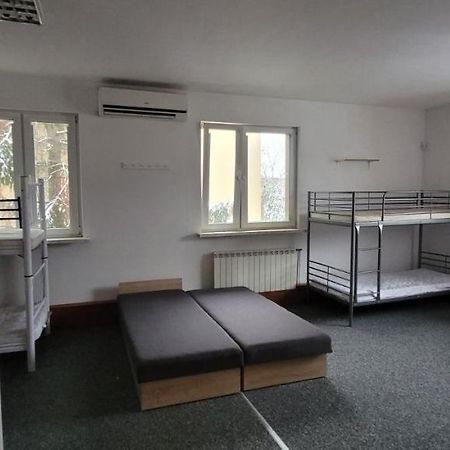 Amidi Hostel Piaseczno П'ясечно Екстер'єр фото